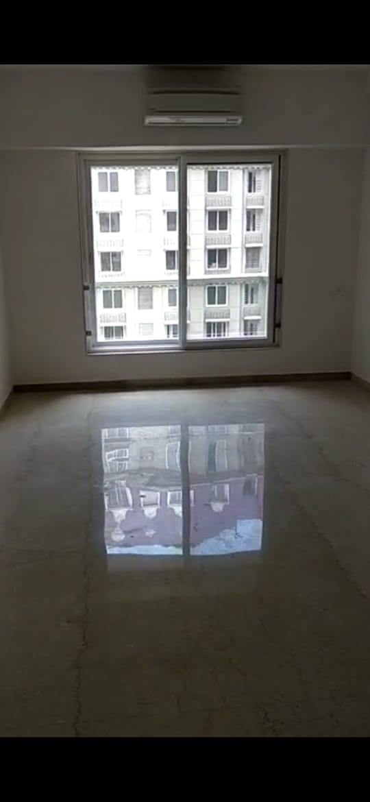 2 BHK Semi Furnished in Kanakia Paris , Bandra East